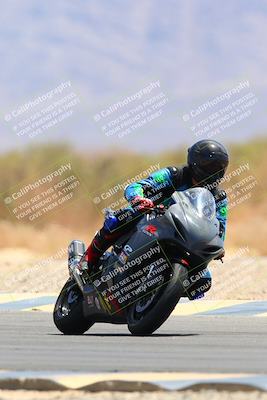 media/May-15-2022-SoCal Trackdays (Sun) [[33a09aef31]]/Turn 7 (1145am)/